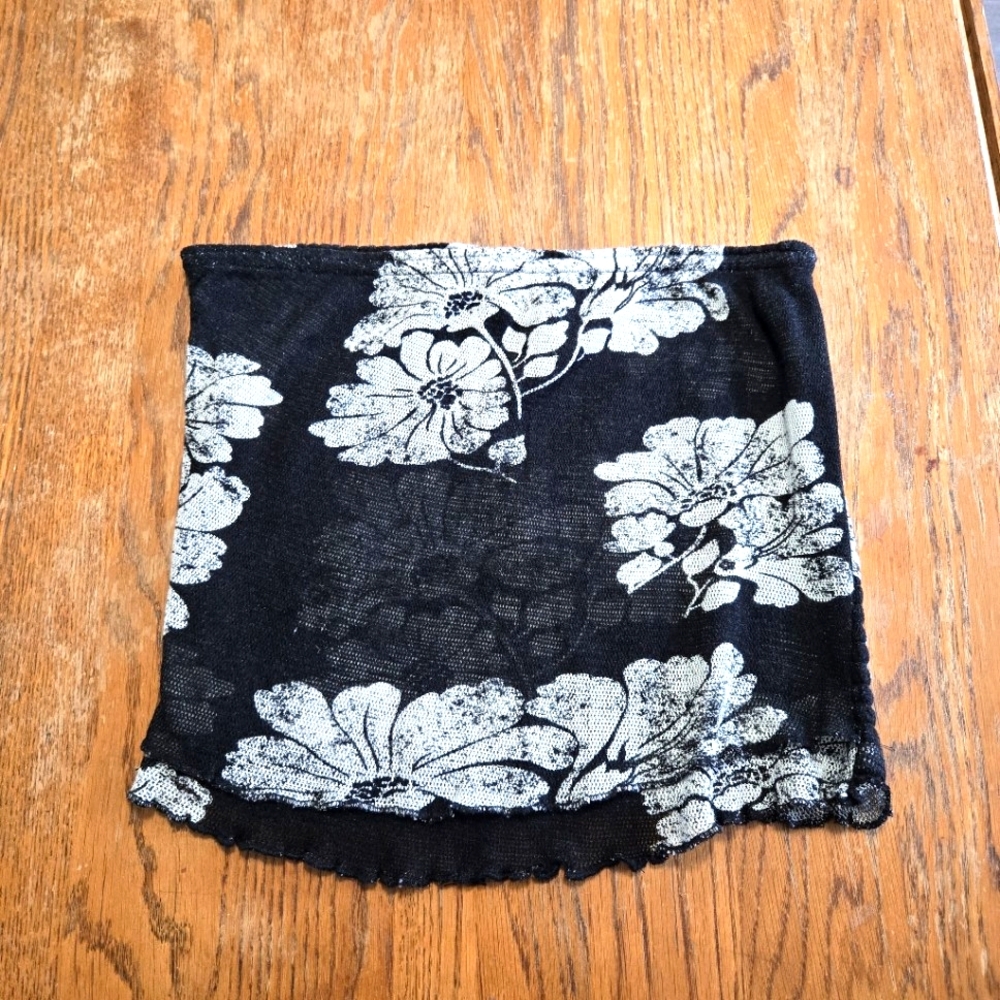 *SOLD ON EBAY* Free People Cropped Chic Knit Style Black and White Floral Tube